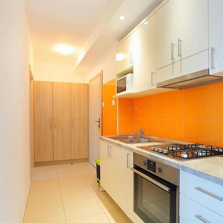 Apartments By The Sea Igrane, Makarska - 6653 Bilik gambar